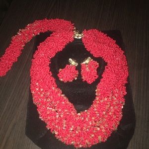 African necklace with earrings and bracelet